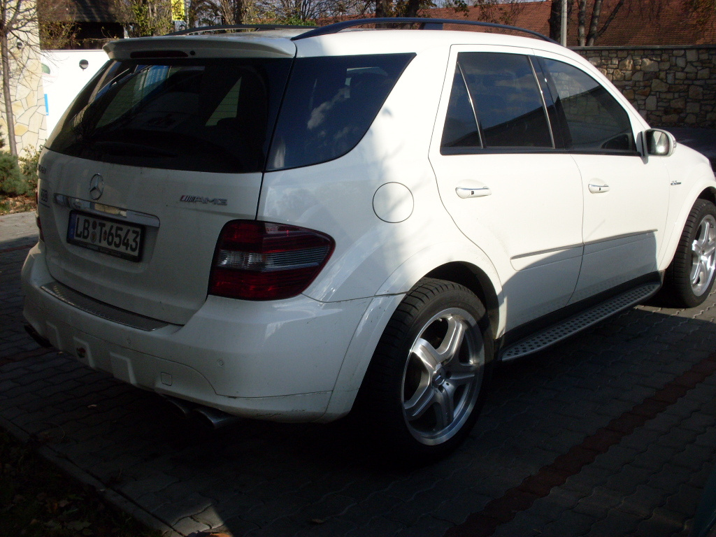 MERCEDES -BENZ ML 6.3 AMG