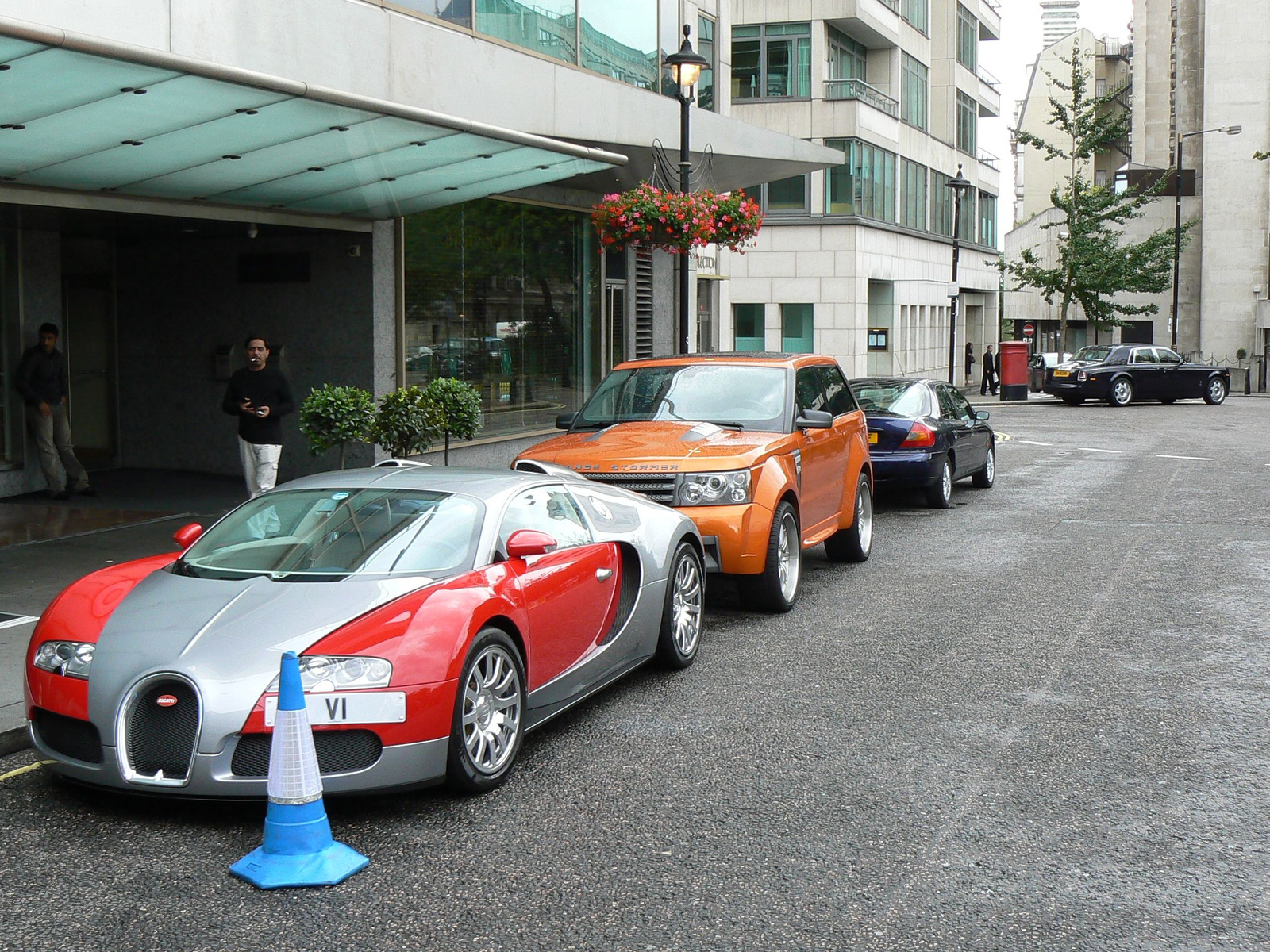 (5) Bugatti Veyron & RR Phantom