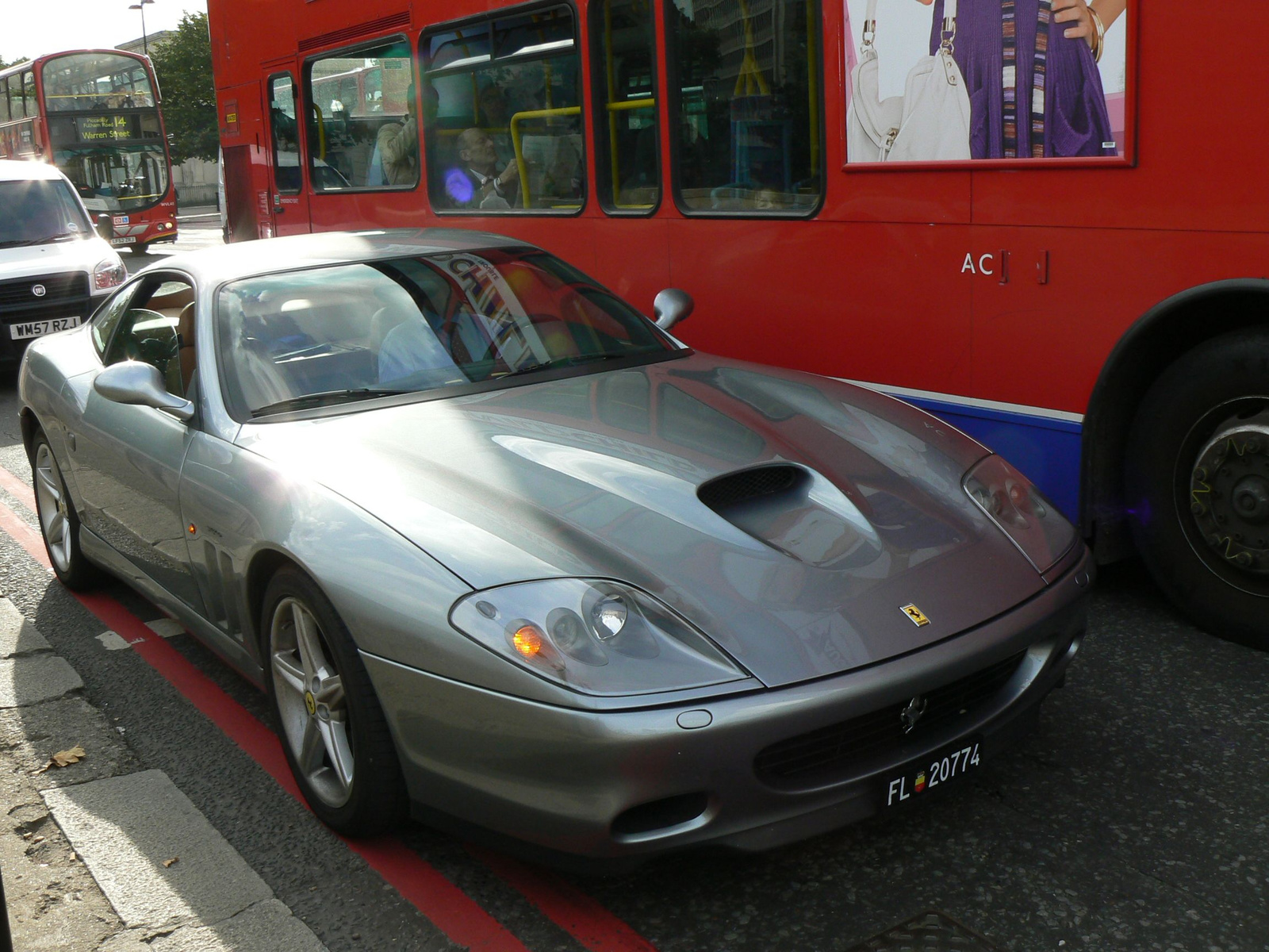 (6) Ferrari 575 Maranello