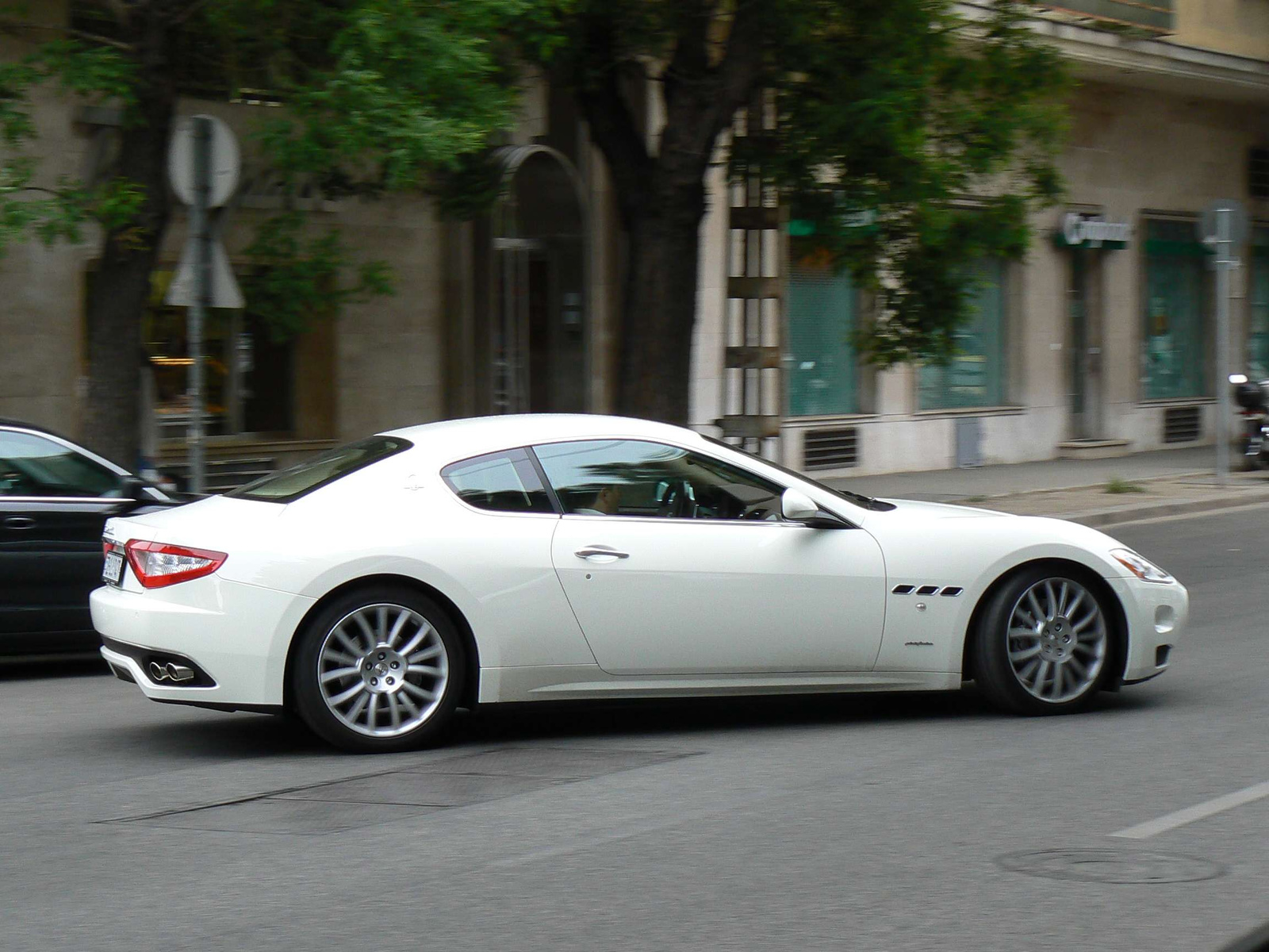 Maserati GranTurismo S Automatic 007