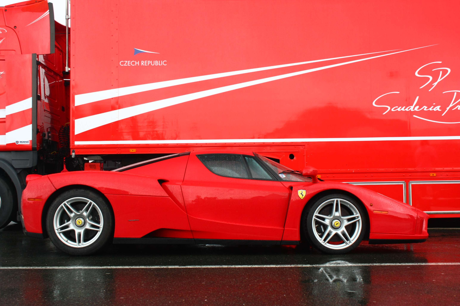 Ferrari Enzo