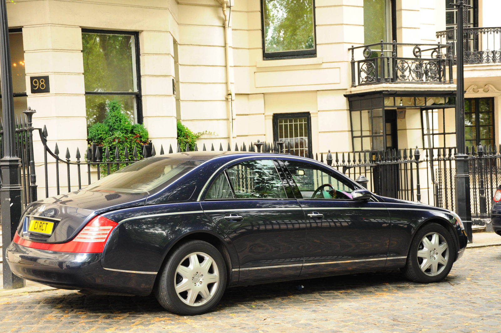 Maybach 57