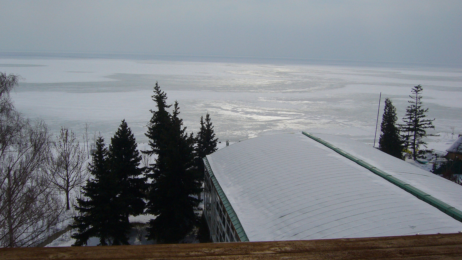 BALATONKENESE Welness, a Befagyott Balaton.