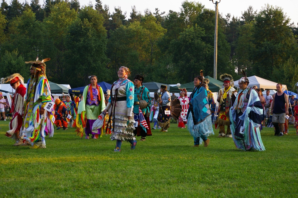 Powwow indiántánc: akik idén indultak a szépségkirálynői címért