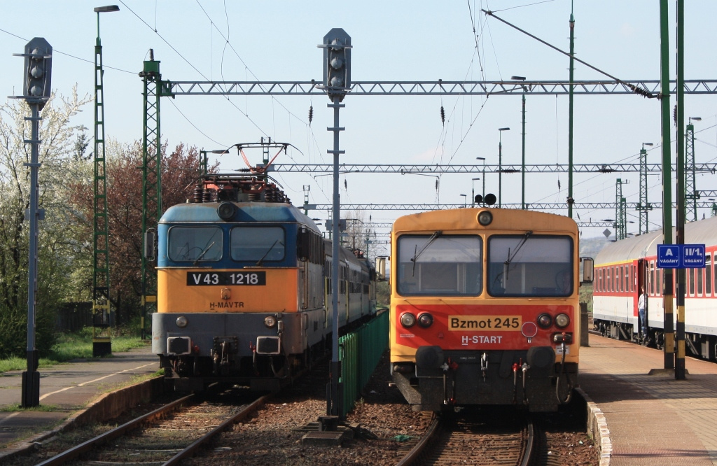 V43-1218 & Bzmot-245