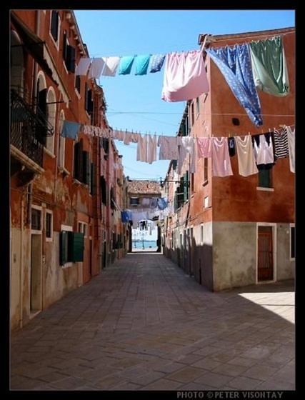 Italy Venice LaundryDay (Medium) (Medium)