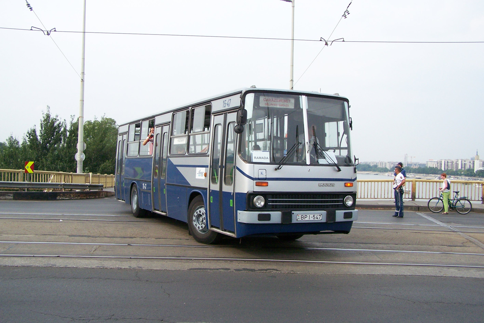 Busz BPI-547-Szigeti bejáró