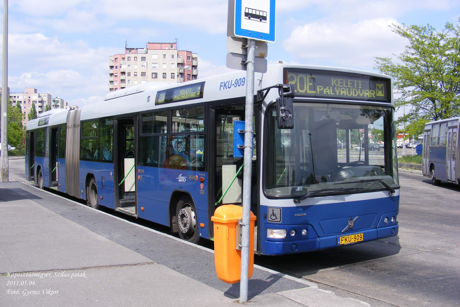 Busz FKU-909-Gabriella