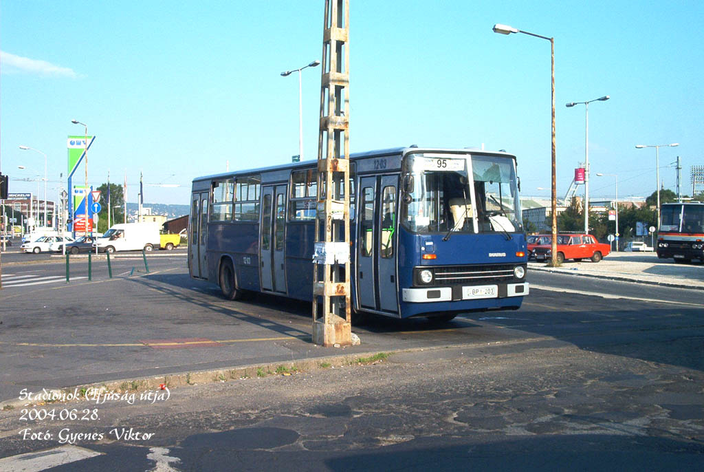 Busz BPI-203