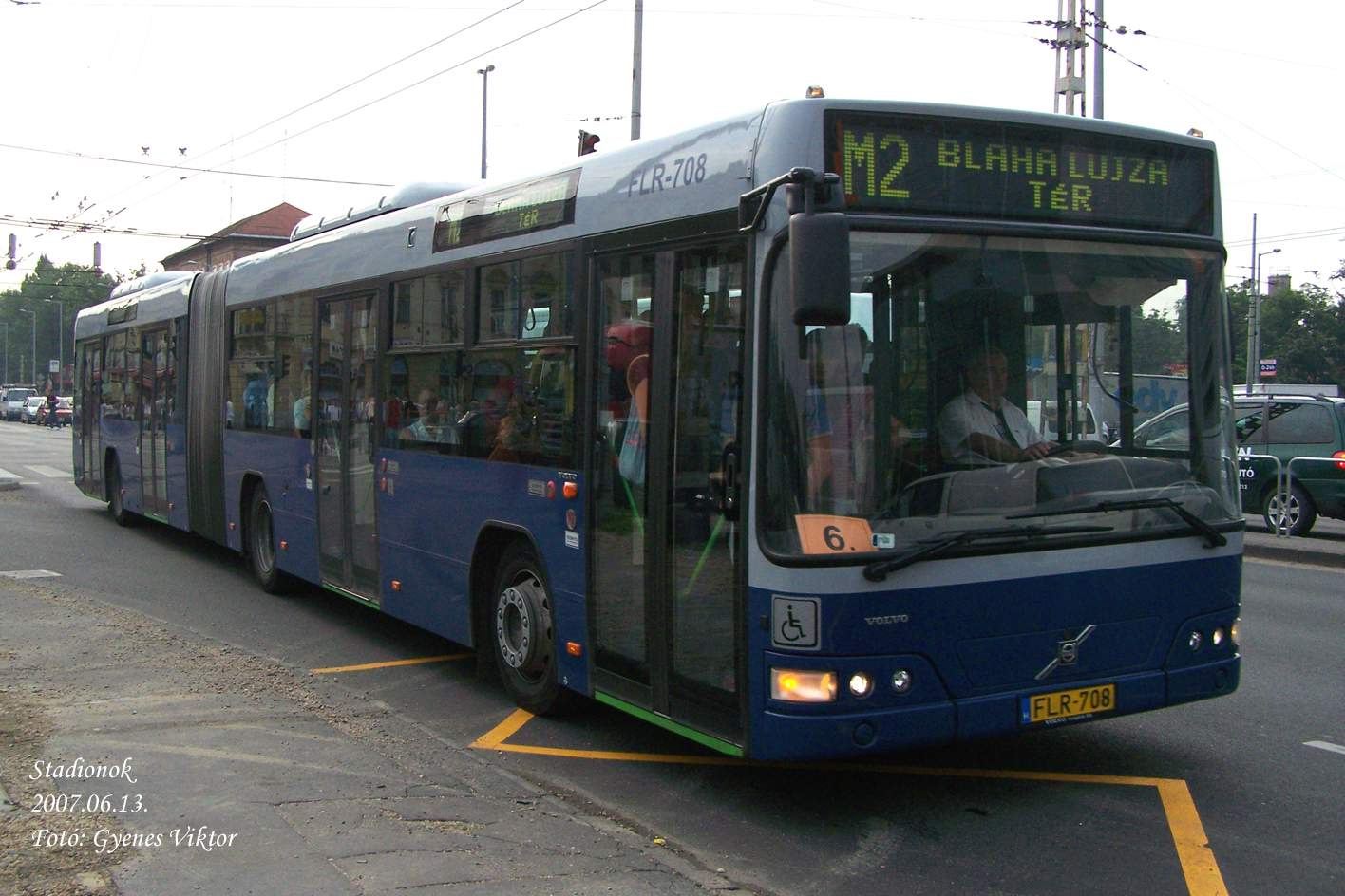 Busz FLR-708