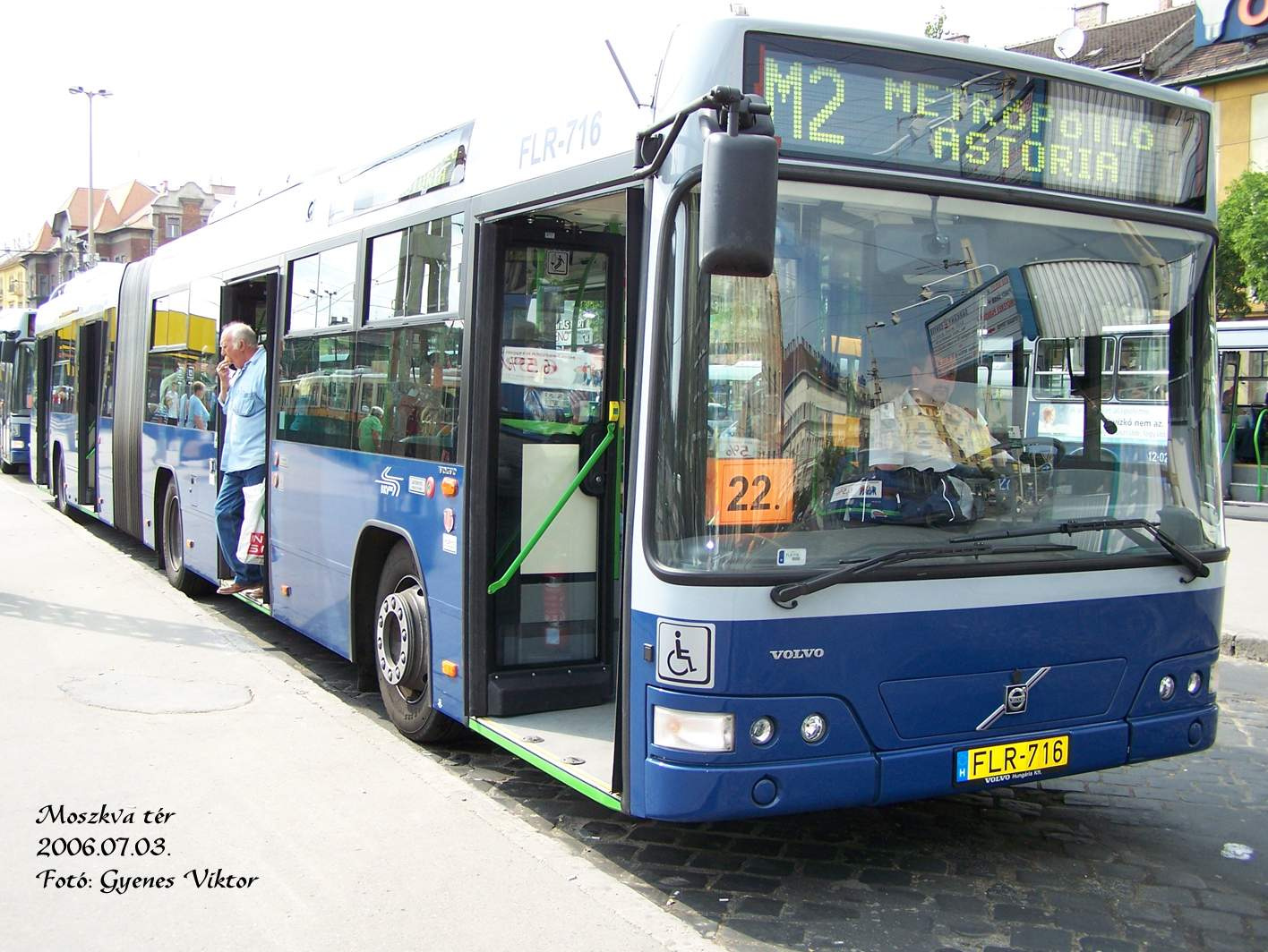 Busz FLR-716