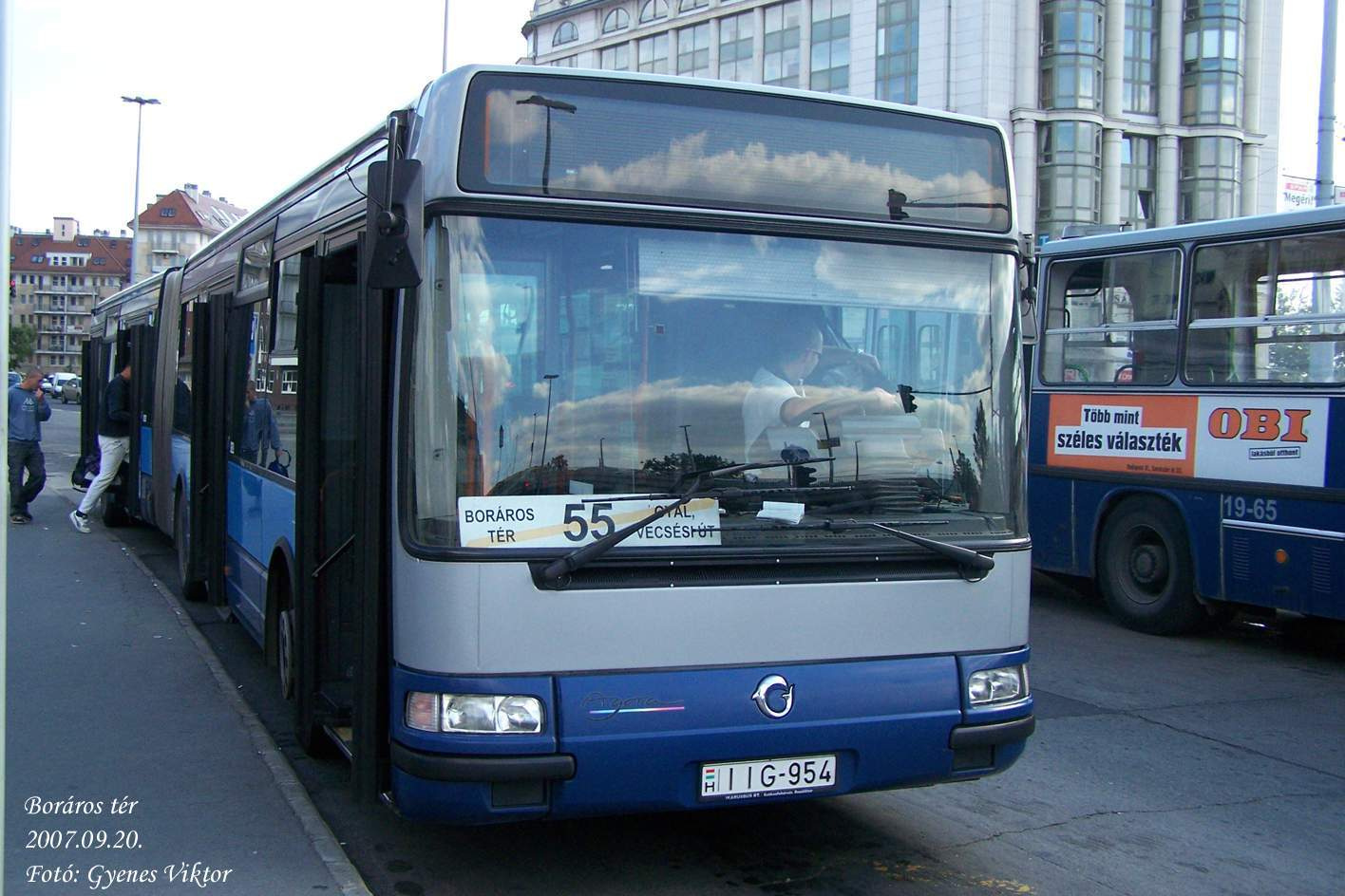 Busz IIG-954 3