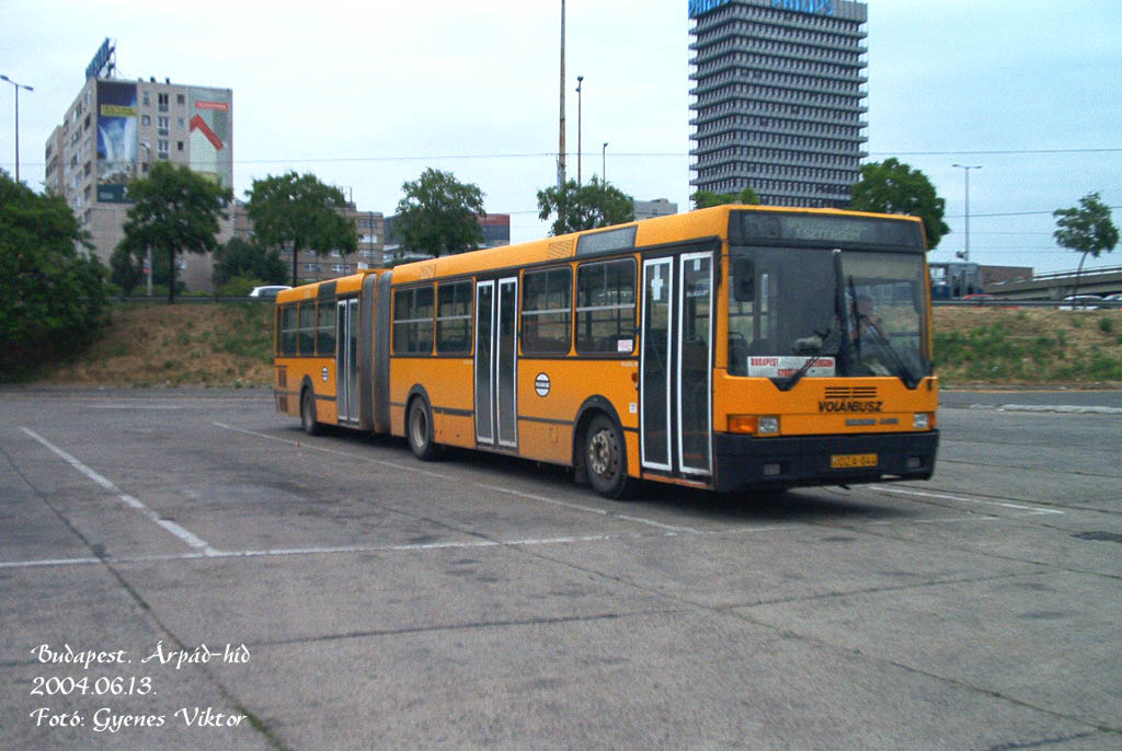 Ikarus 435-DZA-044 3