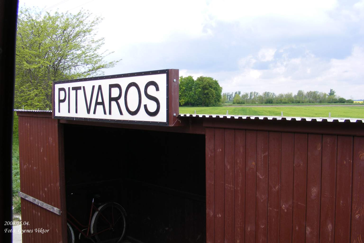 Pitvaros2