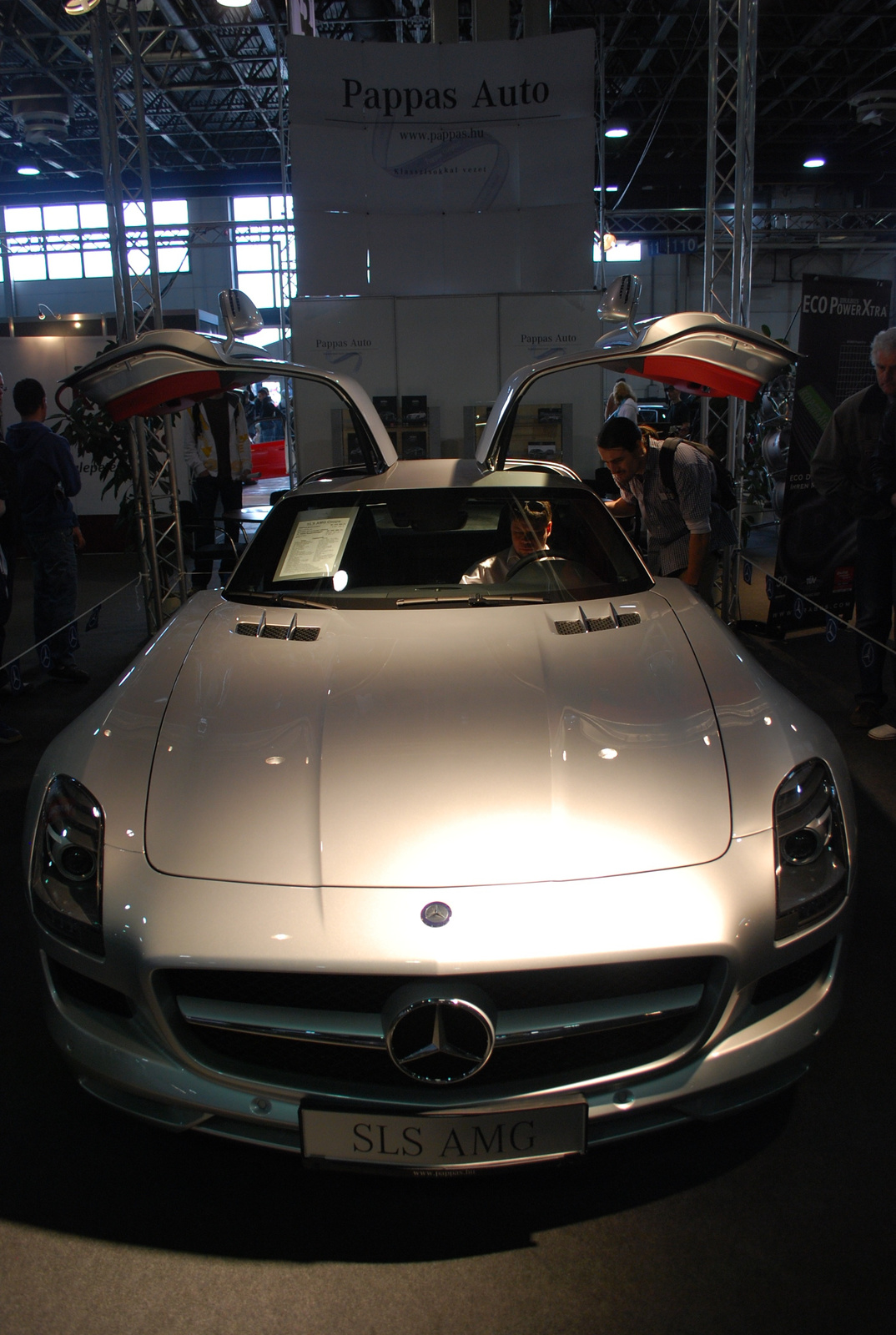 Mercedes-Benz SLS AMG